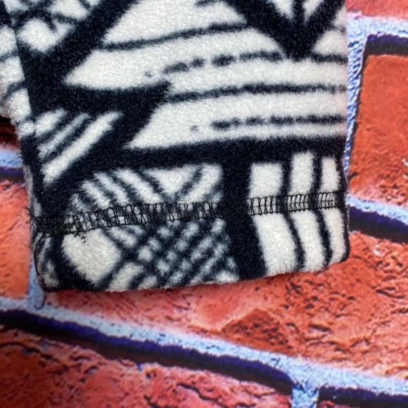 Kavu‎ Women's Aztec Tribal Southwest Activewear Fleece Pullover Size Medium - Picture 5 of 10